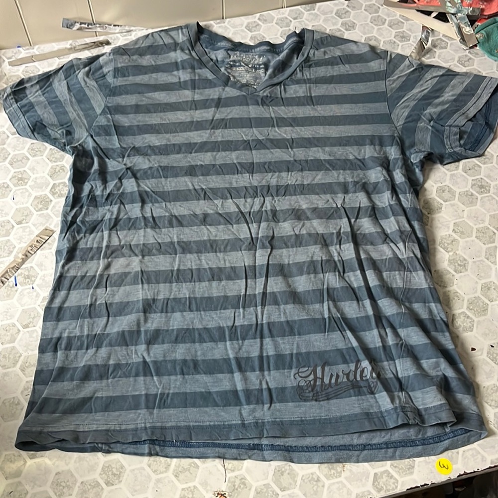 Hurley Large Blue Striped Short Sleeve V Neck T Shirt